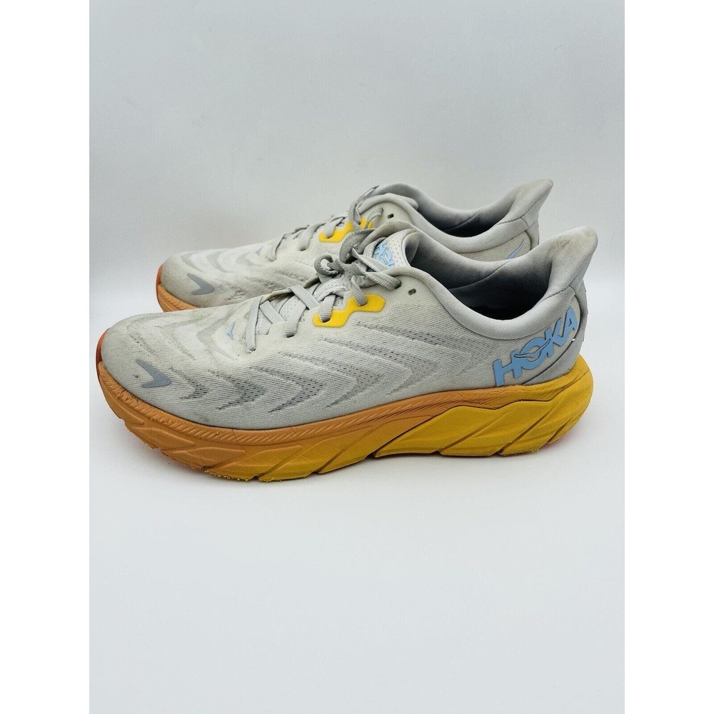 Hoka One One Arahi 6 White - 1123195-NCBDB Size 9.5B